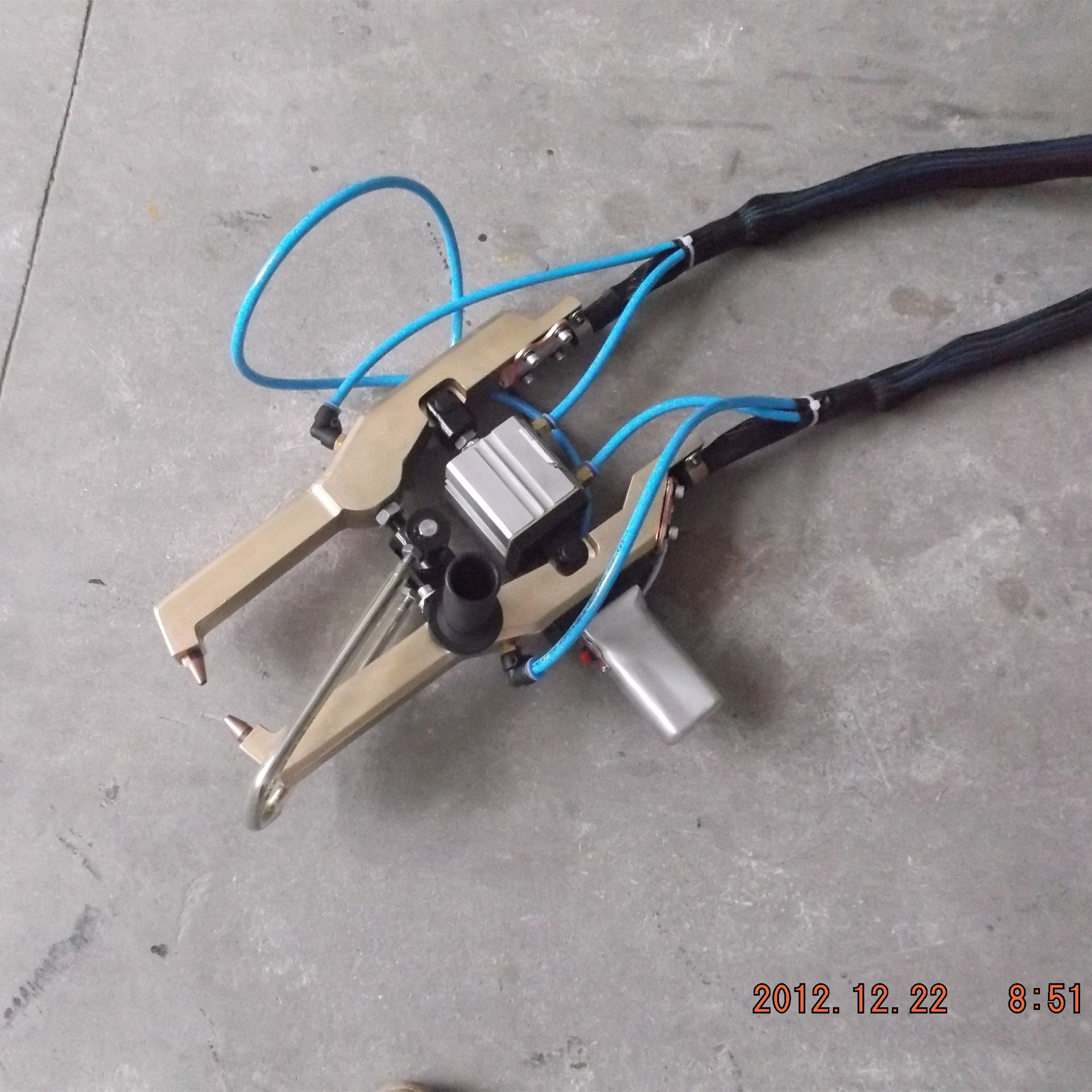 供应ZH-022点焊机专用气动移动手钳