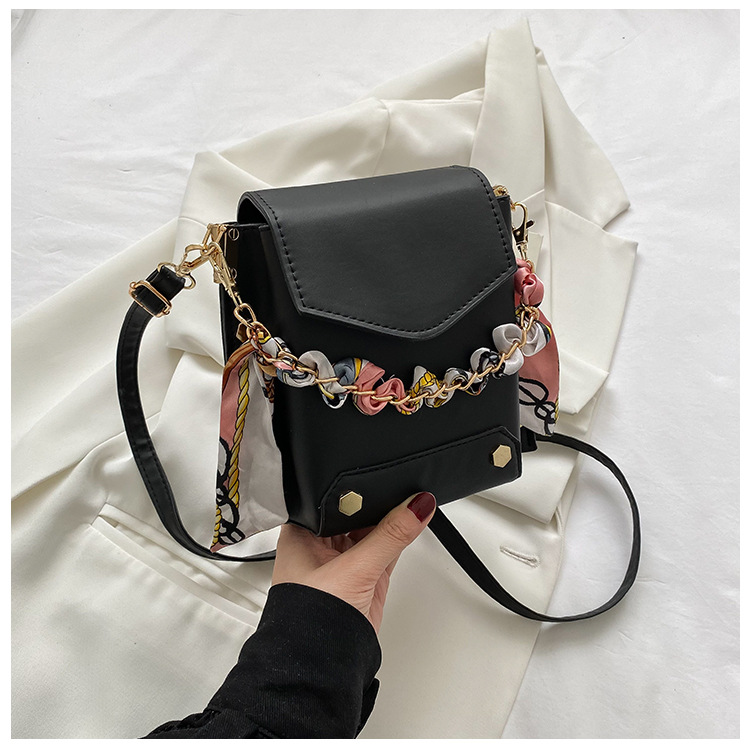 Fashion New Vintage Portable Chain Small Women Shoulder Messenger Bag display picture 4