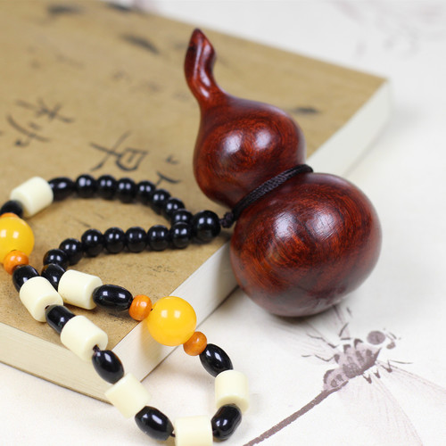 Zitan wood carved small gourd fertility amulet handle pendant, small leaf zitan gourd rearview mirror ornament