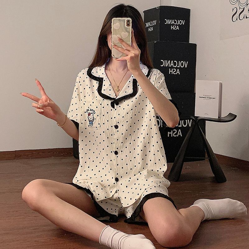 Venta al por mayor transfronteriza verano nuevo pijama mujer nube rebeca de solapa de algodón pantalones cortos de manga corta traje de servicio a domicilio dulce y cómodo