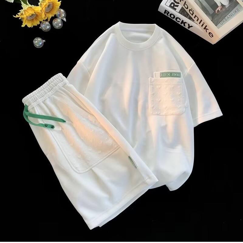 2024 New Hong Kong Style Niche Heart Pattern Summer Loose Short Sleeve Shorts Set For Men And Women Couples Two-Piece_voghion.com