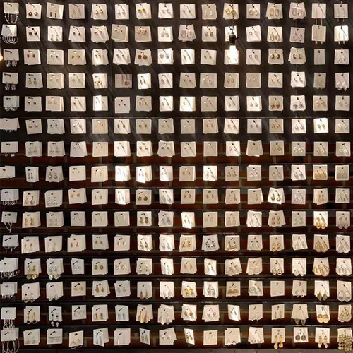 Dance Douyin popular hot-selling live ear earrings for women, light luxury, high-end, autumn and winter tassel earrings, stylish temperament, pearl ear studs