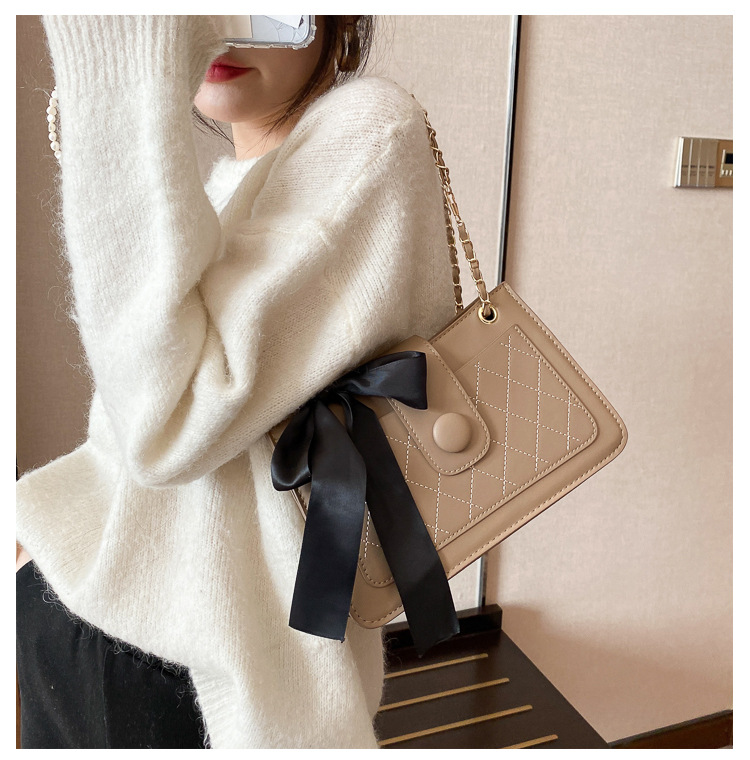 Fashion One-shoulder Chain Bag display picture 11