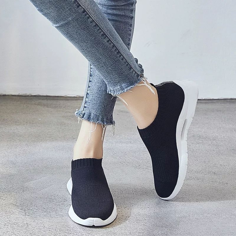 Slip-On Sock Shoes Lazy Shoes 2025 Autumn Casual Women's Shoes Korean Version Fly-Knit Breathable Height-Increasing Mom Shoes Women Slip-On Sock Shoes Lazy Shoes 2025 Autumn Casual Women's Shoes Korean Version Fly-Knit Breathable Height-Increasing Mom Shoes Women