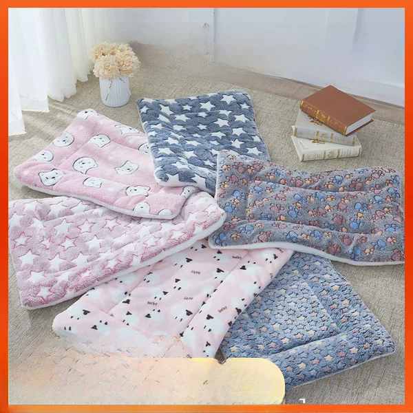 Manufacturer Wholesale Pet Sleeping Mat Thickened Autumn and Winter Warm Floor Mat Cat and Dog Universal Sleeping Blanket Sofa Cushion