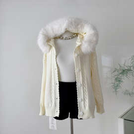 2025新款时尚道敲保暖狐狸毛领麻花羊毛简约开衫外套