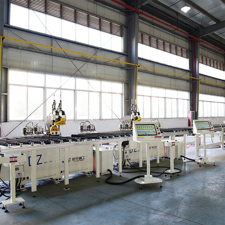 数控木工机械-木门加工柔性门扇生产线