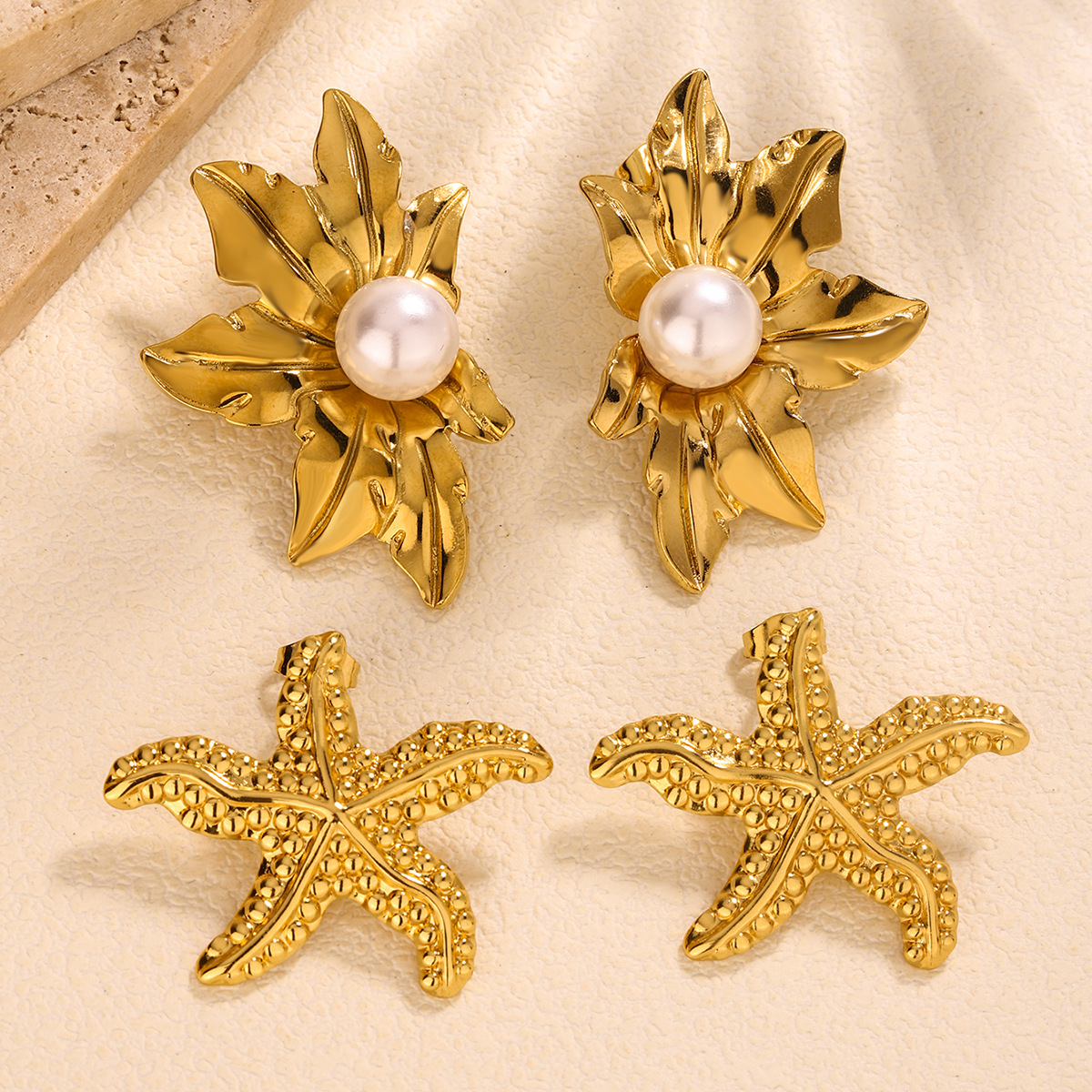 Starfish, Flower Pattern All Seasons Season Women's Gender Plating Design 1 Pair Vintage Style French Style Starfish Flower Plating 304 Stainless Steel Ear Studs