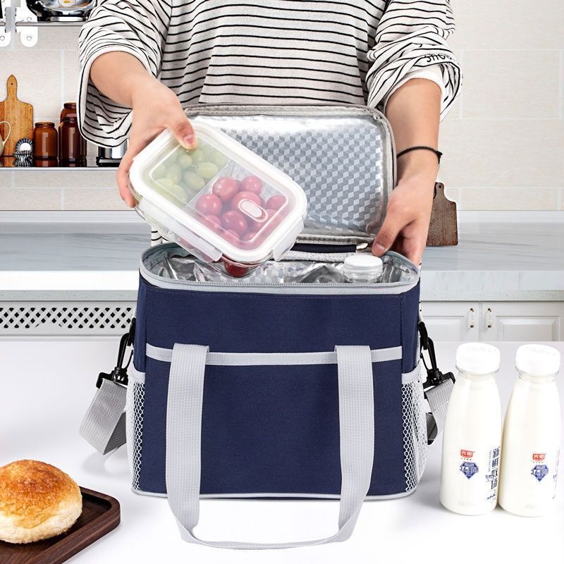 Insulation Bag Large Capacity Lunch Box Bag Cold Keeping Fresh Handbag Aluminum Waterproof Thickened Student Office Worker Lunch Bag Insulation Bag Large Capacity Lunch Box Bag Cold Keeping Fresh Handbag Aluminum Waterproof Thickened Student Office Worker Lunch Bag