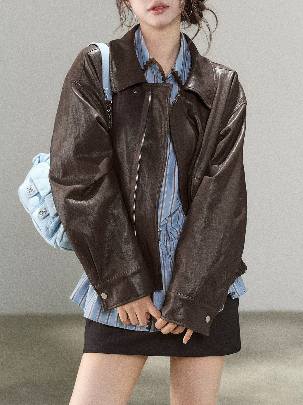 Brown colored autumn design short jacket