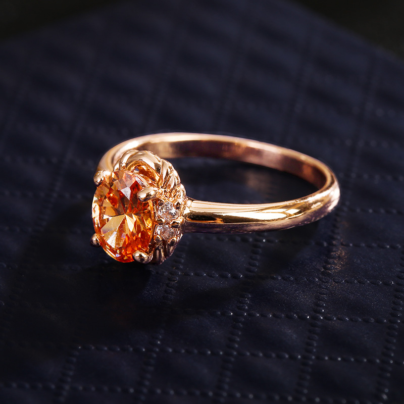 ʱ��С�����ݻ�ˮ����ָŮ���Ծ��¼�Լ��ɫè��ʯ��ָ����