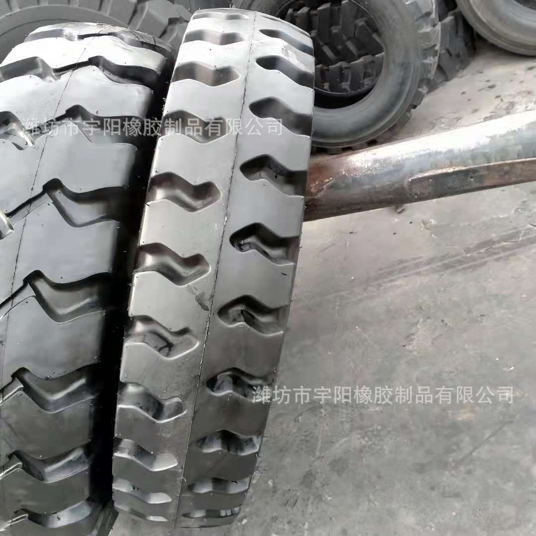 港口 正面吊车轮胎 12.00-24  铲运机斜交轮胎