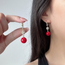 高级感气质小众耳环圆脸显瘦耳饰新款潮复古钻球红色珍珠耳环爆款