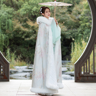 Cape Cape women's winter fleece-lined thickened warm wedding shawl coat coat ancient style long fur collar Hanfu winter