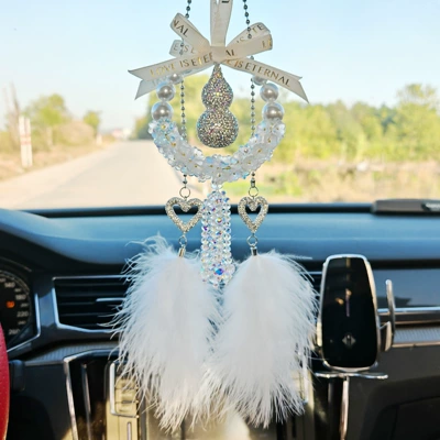 Z1Q Car Pendant New, Car hanging - white-crystal-lily-of-the-valley-diamond-studded-gourd-heart-shaped-diamond-feather