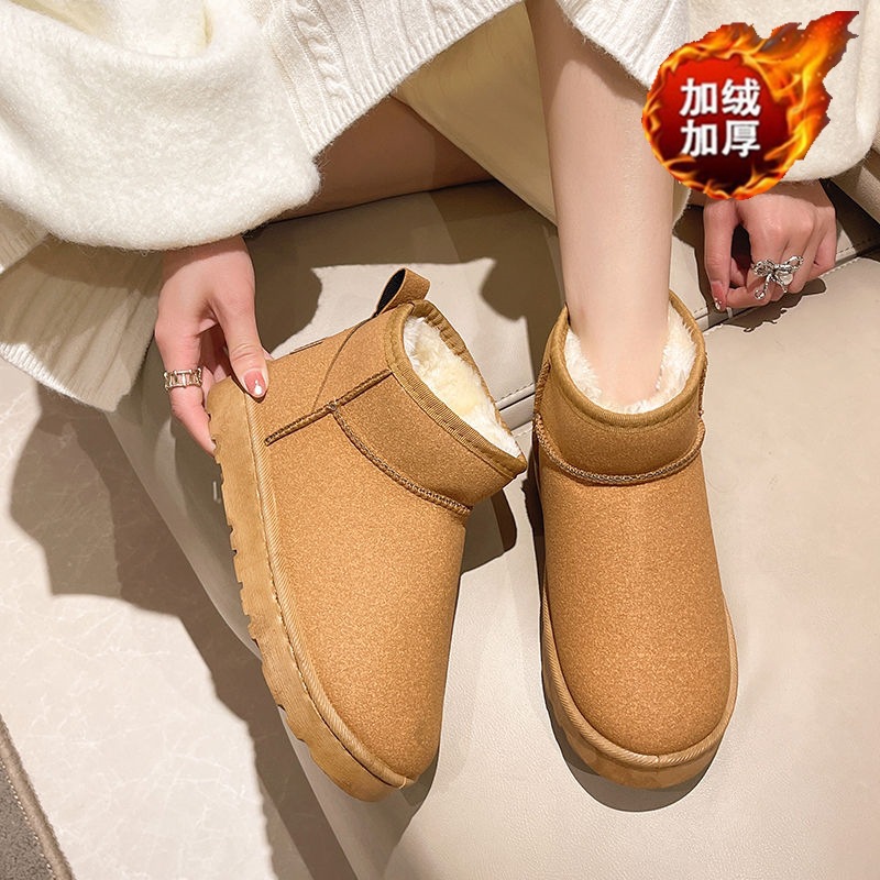 Botas de nieve para mujeres 2025 invierno nuevo retro cabeza redonda de tamaño grande comercio exterior más zapatos de algodón de veludo estudiantes botas de algodón de tubo corto