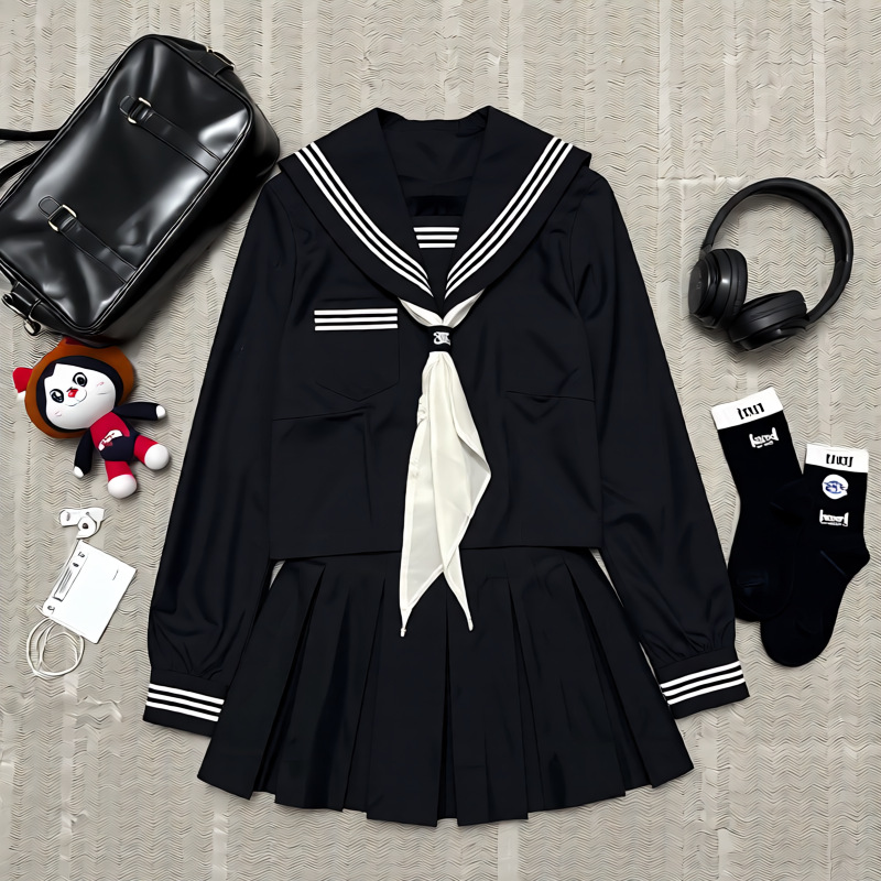 Basic black sailor suit with short sleeves and a pleated skirt, a classic Japanese-style, original, and preppy JK uniform for summer