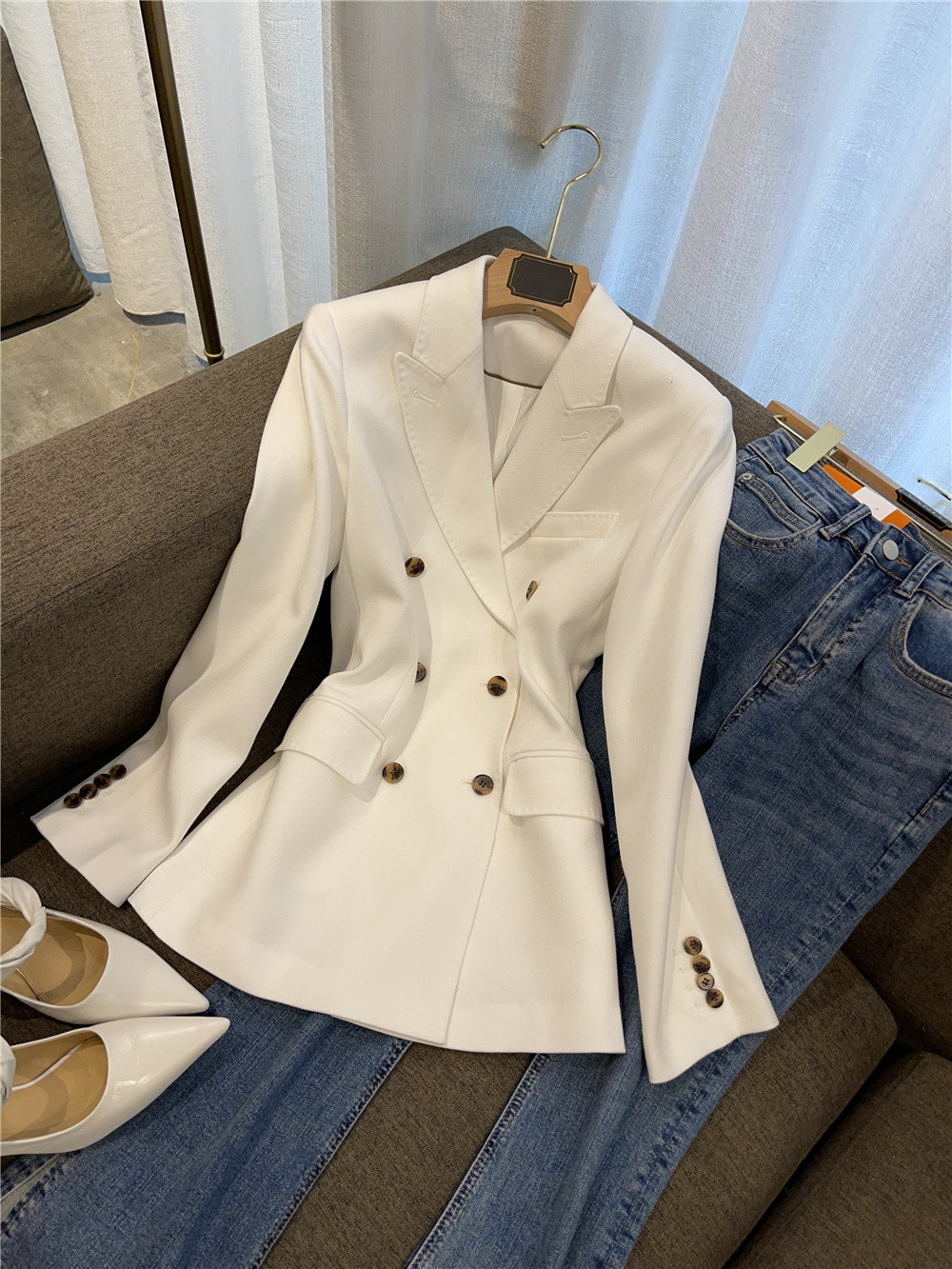 Pre sale of clothing records With line flow Elegant temperament GAO Cut Double-breasted suit