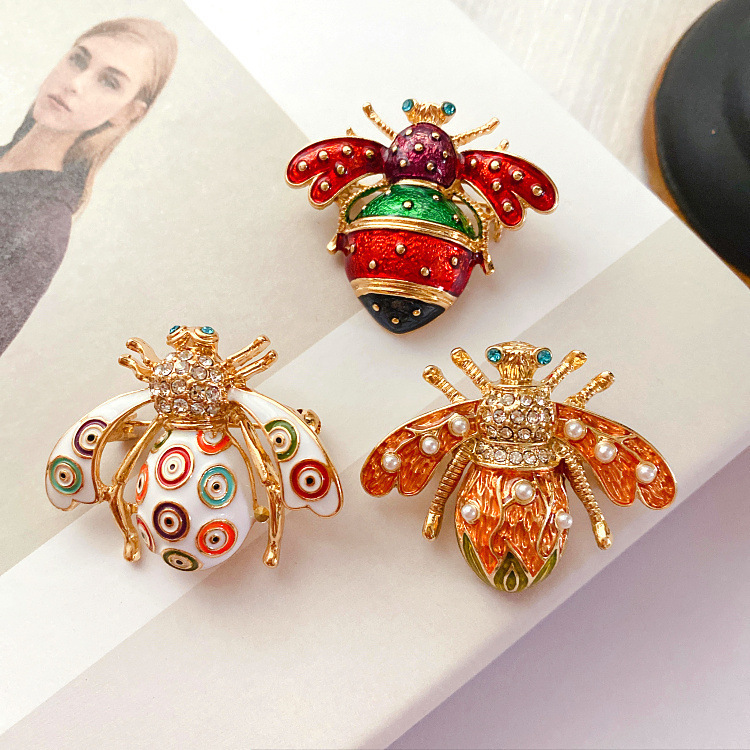 European and American Baroque Vintage Retro Insect Bee Brooch Fashion Classical Drip Enamel Brooch for Women