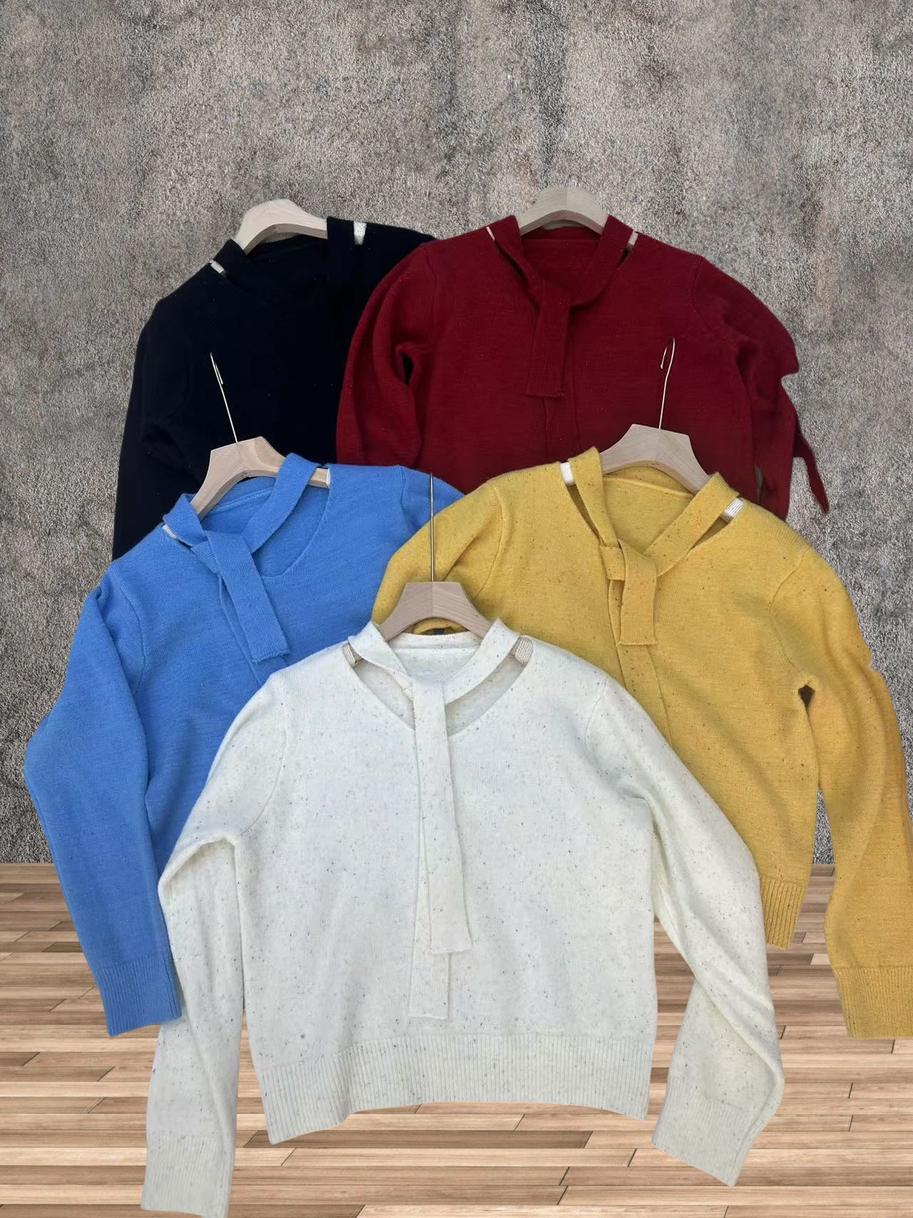 Design Sense Streamer Color Point Soft Waxy Red Sweater Women'S New V-Neck Bottoming Knitted Sweater 14 Undefined