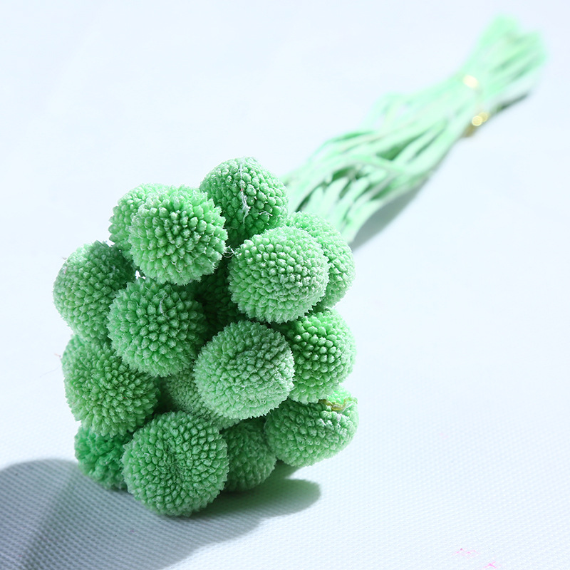 Flores secas de bola dorada de flor eterna de Yunnan, 20 piezas/paquete, ramo hecho a mano para el Día de San Valentín, regalo, materiales para bricolaje, venta al por mayor de fábrica.