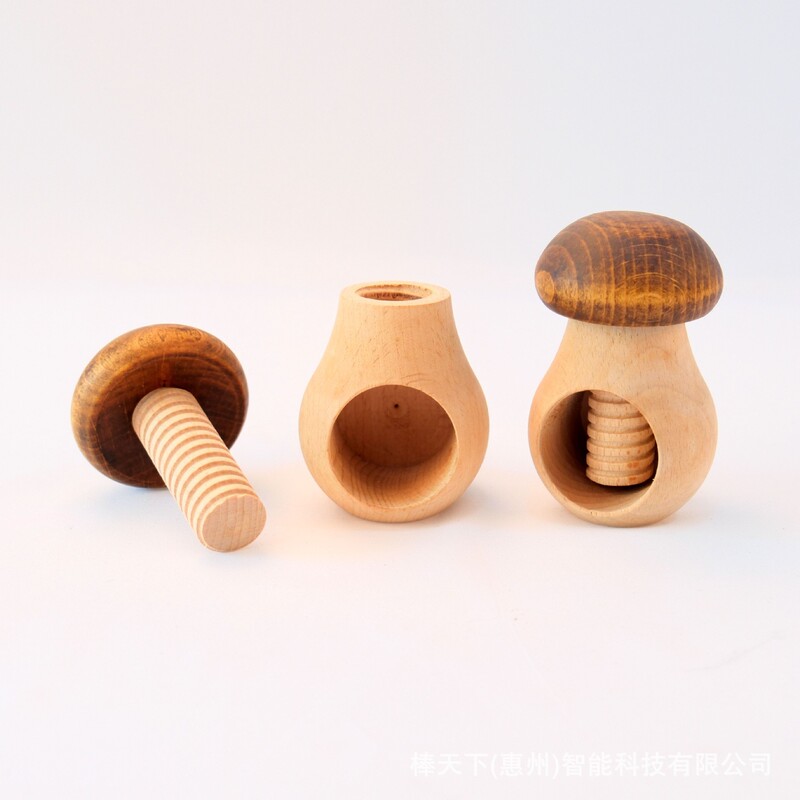 木のキノコの形のクルミの木のクリップの工具の木の柄のクルミのクリップはクルミのナッツを剥ぎ取って実の木の乾燥している果物を挟んでペンチを挟みます。|undefined