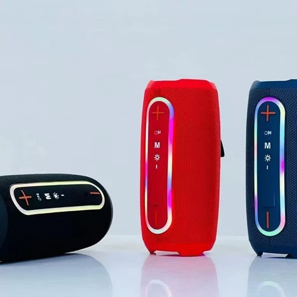 Ventas directas de fábrica de HY115 nuevo subwoofer alemán pequeño cañón gigante doble altavoz tarjeta portátil audio Bluetooth