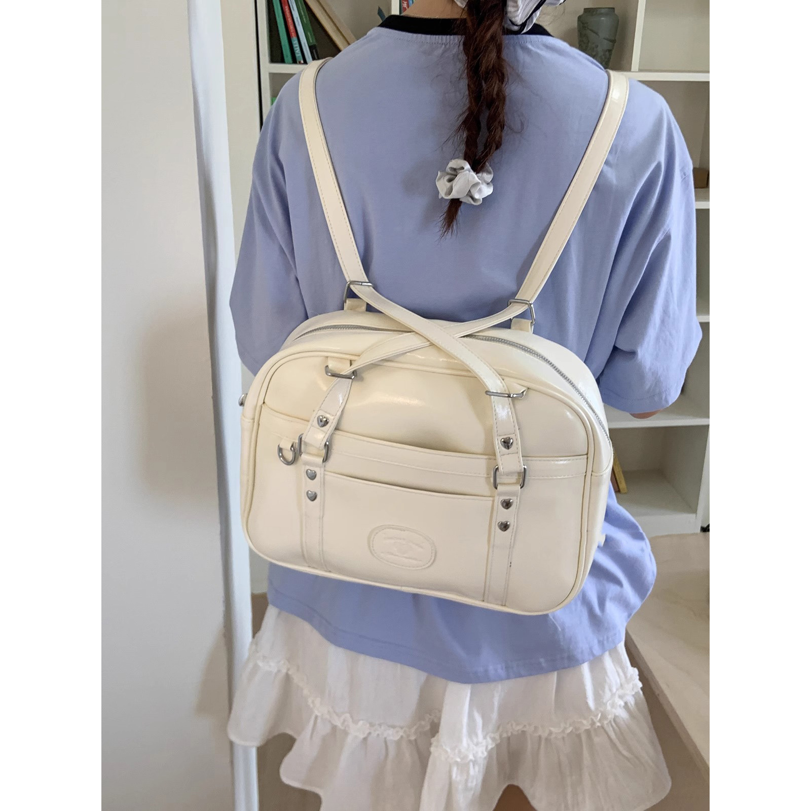 Una pequeña bolsa multifuncional fresca, bolsa de Boston, mochila de viaje de gran capacidad, mochila de mujer.