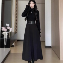 法式黑色内搭连衣裙子女秋冬2026年新款小个子掐腰裙约会穿搭礼服