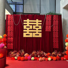 中式结婚订婚宴装饰金色喜字酒红色帷幔幕布婚礼晨袍拍照背景布置