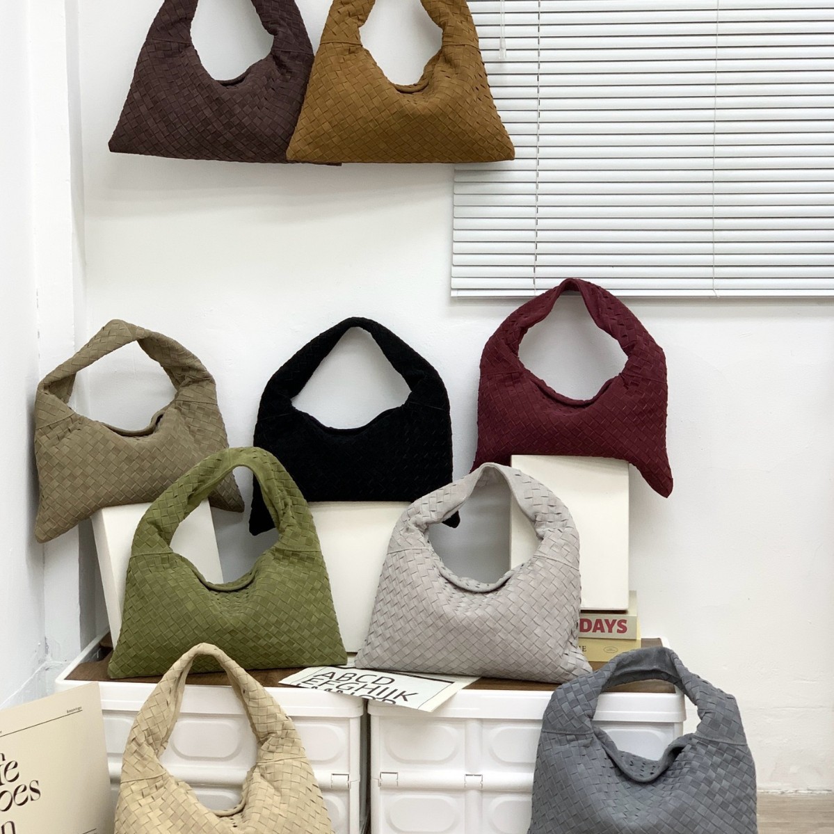 2024 Autumn/Winter New Genuine Leather Suede Women's Bag Large Capacity Hobo Shoulder Handbag - Thumbnail 4