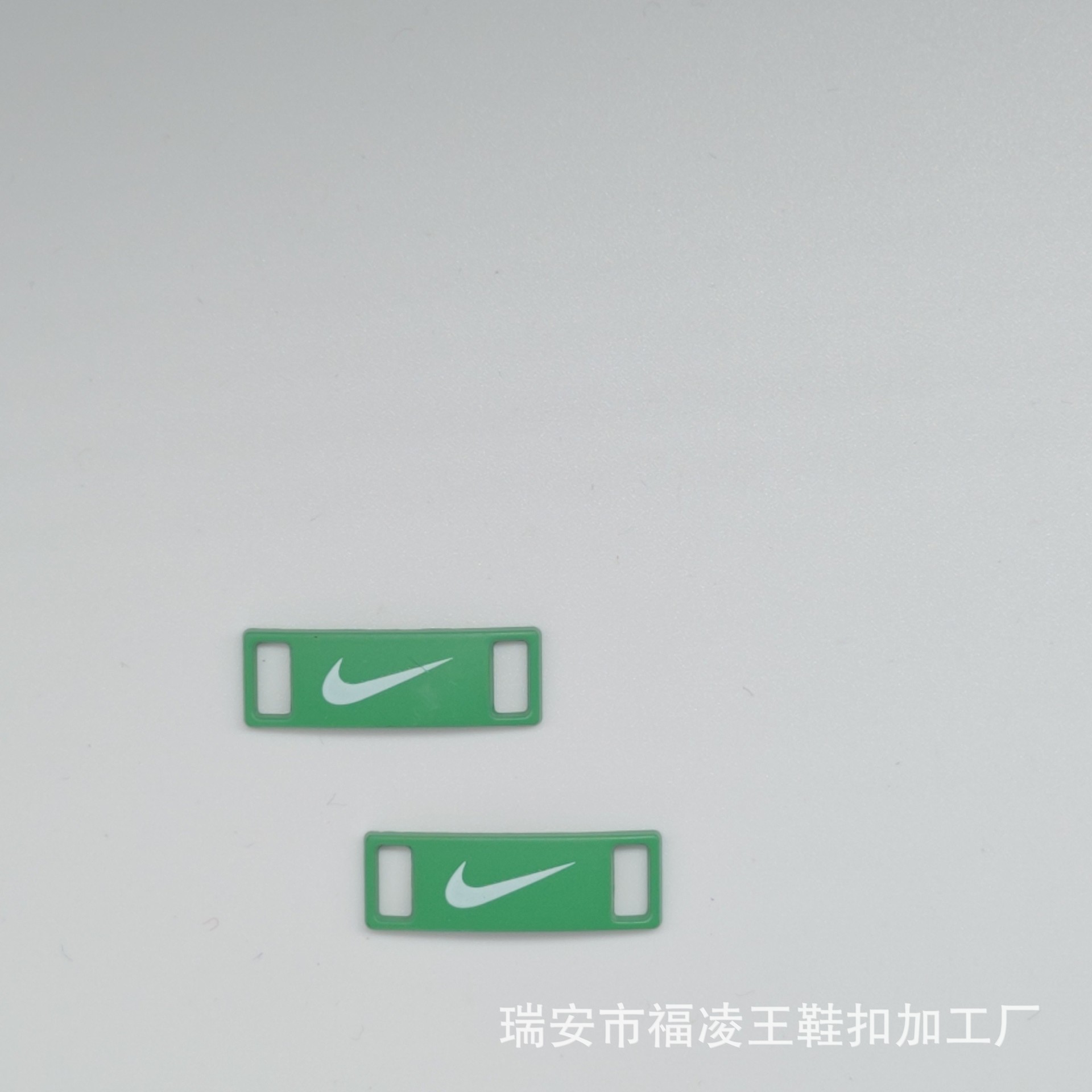 自作金属aj靴バックルランニング靴板靴鉄牌潮靴周辺個性ロゴ靴標