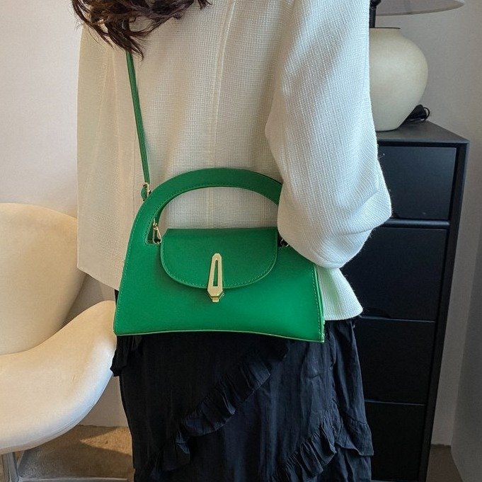 Borsa di fascia alta da donna Estate 2023 New Texture Niche Design All-match Borsa da donna a tracolla estiva nera_voghion.com