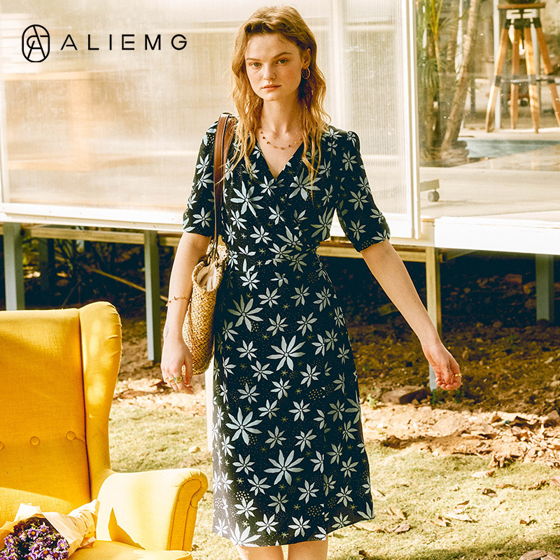 Aliemg Ali Maggie 2025 Spring and Summer New Silk Floral Dress French V Neck Cover-Up Slimming Look Wrap Skirt