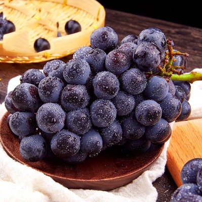 Yunnan Seedless Summer Black grape fresh Season Black mention Season fruit wholesale One piece On behalf of