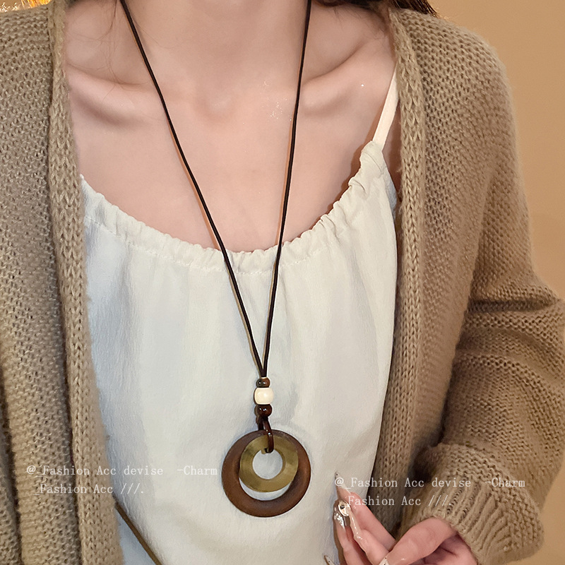 Geometric pendant