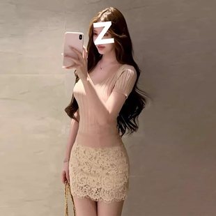 Slightly Chubby and Gentle V Neck Knitwear for Women, Summer French Lace Splicing Hip-Covering Skirt Two-Piece Set