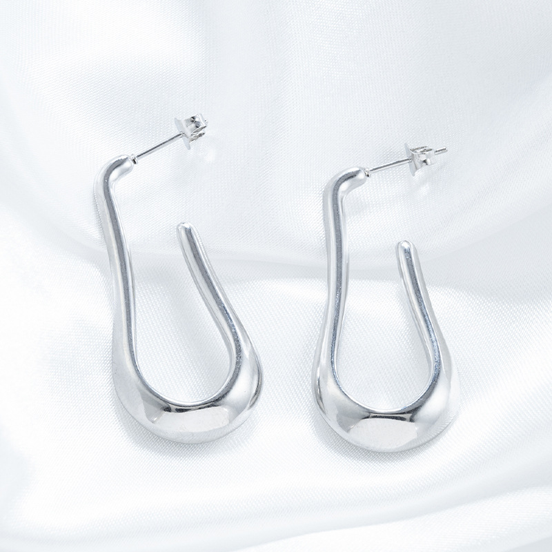 Pendientes de acero inoxidable de diseño geométrico popular retro en forma de U personalidad versátil 18K pendientes de acero de titanio chapado en oro real para mujeres