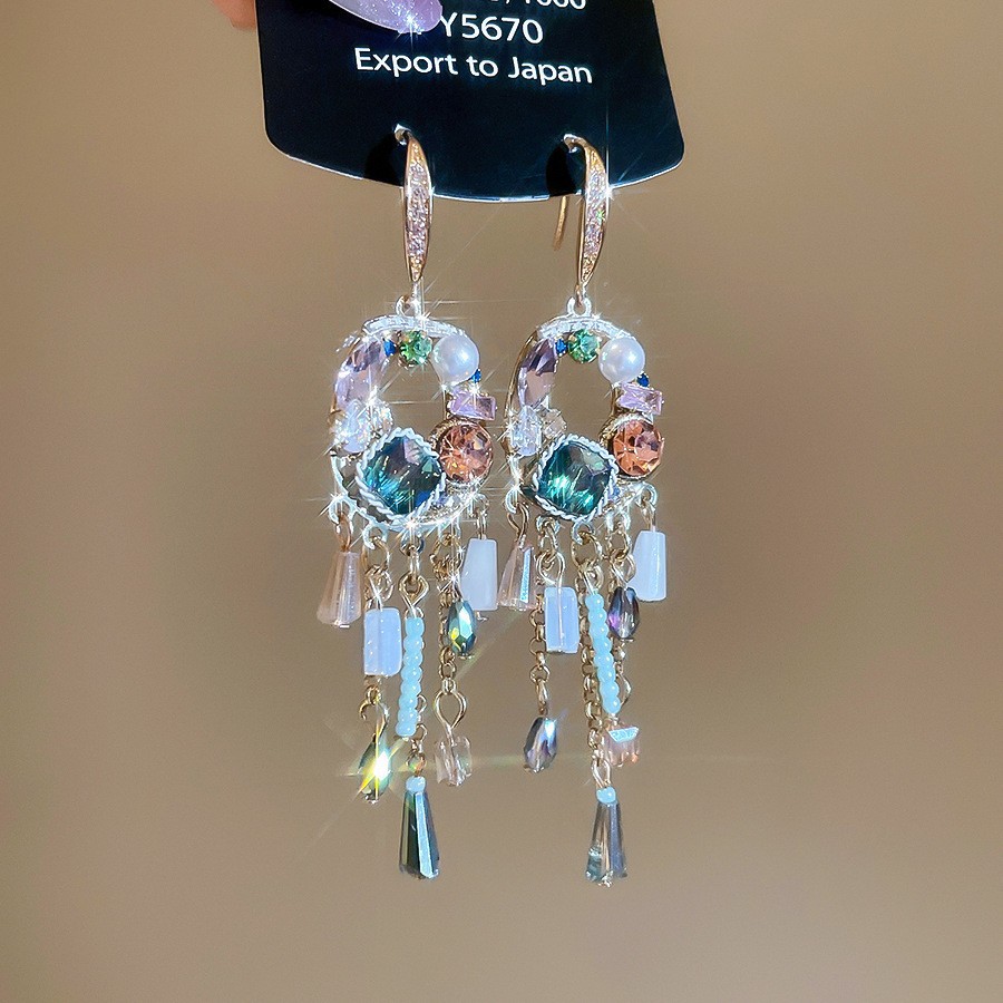 Aguja de plata con diamantes de cristal pendientes de bordilla estilo nacional pendientes de temperamento pequeño ligero lujo de alta calidad industria pesada exageración pendientes
