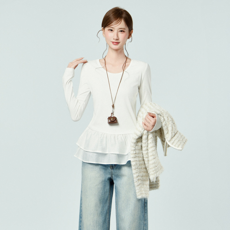 Stylish White Round-Neck Lace Hem Long-Sleeve T-Shirt, New Winter Base Layer Slim-Fit Top for Women Stylish White Round-Neck Lace Hem Long-Sleeve T-Shirt, New Winter Base Layer Slim-Fit Top for Women
