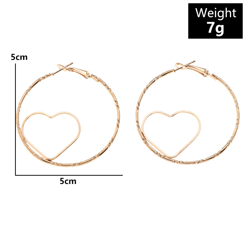 European And American Simple Personality Alloy Heart-shape Earrings display picture 2