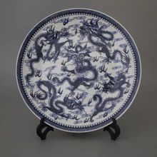 仿大清乾隆年制青花龙纹吉祥装饰盘摆件景德镇仿古瓷