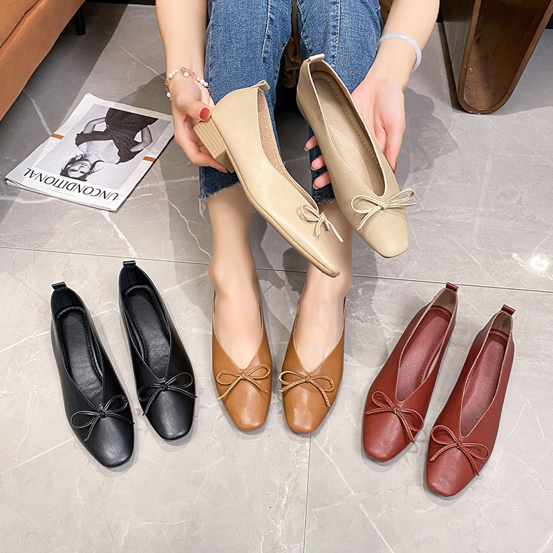 2023 New French Style Low Heel Square Toe Shallow Mouth Single Shoes Women's Soft Bottom Flat Shoes Design Sense Niche Spring and Autumn Fashion