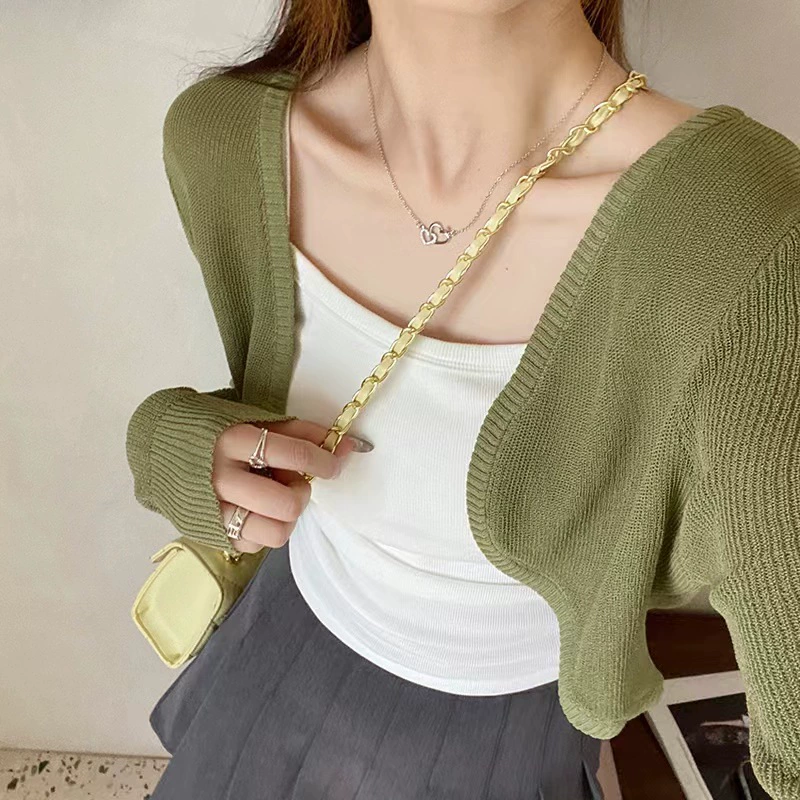 Короткая свободная пятицветная солнцезащитная шаль из ледяной шелк 2024 весенняя новая женская корейская мода дикая тонкая топ