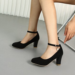 �¿�ĥɰ�q�\�ڴ���ŮЬ�O���A�^��Ь�ָ߸�Ь31-48��С�a���QЬ