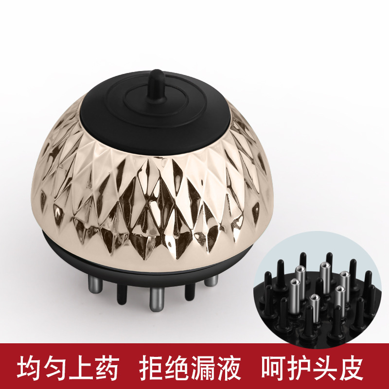 新製品の導液櫛の頭の皮に薬を入れます。ミニマッサージ櫛のミノに薬を入れます。|undefined