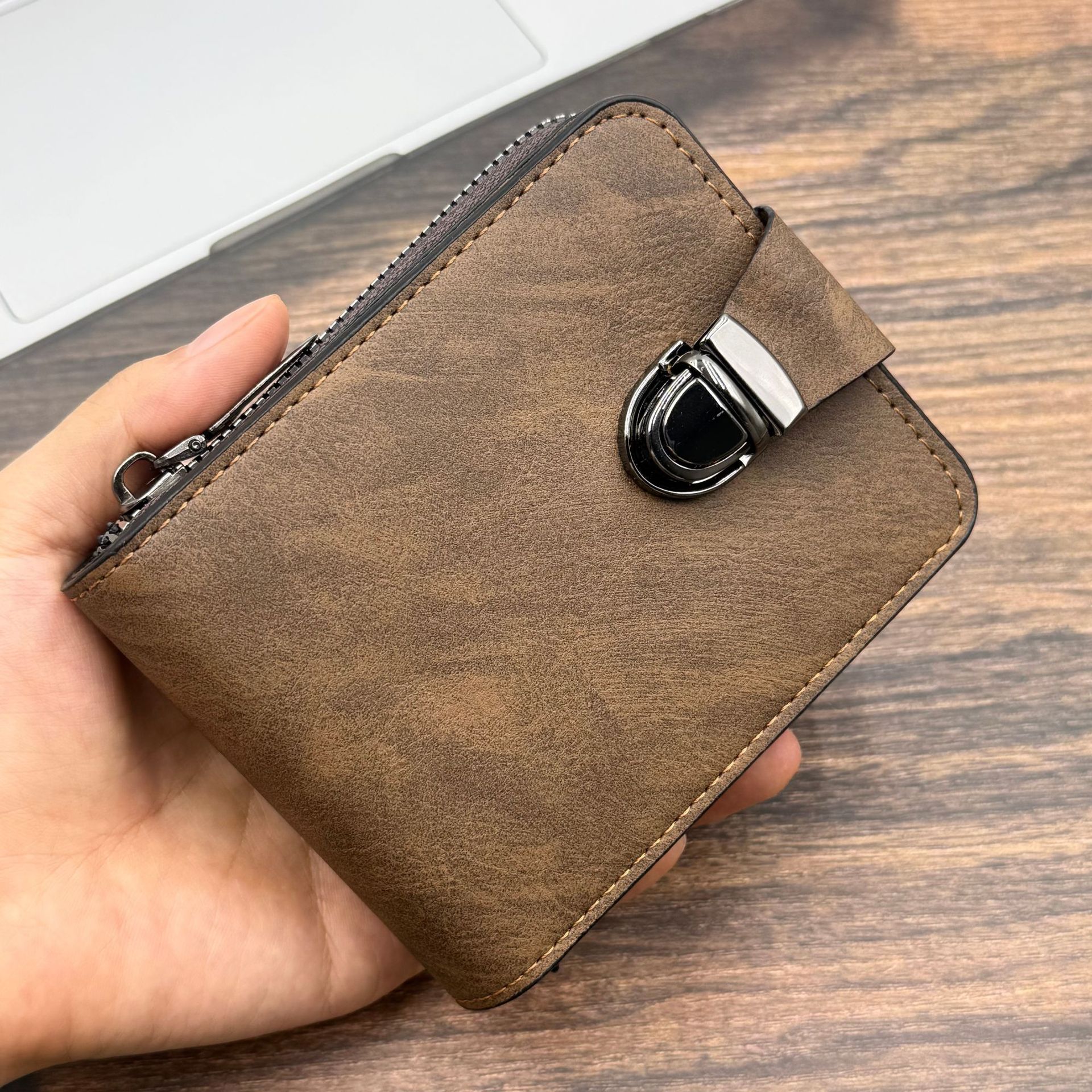 New cross-border men's short wallet, Amazon bestseller, vintage lock clasp, large capacity, multi-card slot, zipper wallet