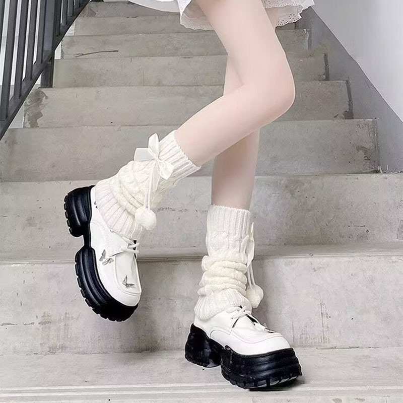 Spring and summer bowknot Lolita lace pom-pom leg warmers, college-style, high-end, subculture-inspired, and trendy JK leg socks Spring and summer bowknot Lolita lace pom-pom leg warmers, college-style, high-end, subculture-inspired, and trendy JK leg socks