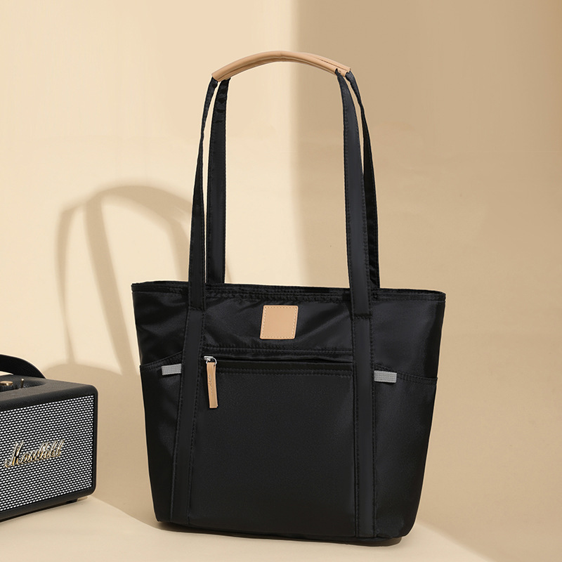 2026 Simple Ins Korean Style Trendy Lightweight Large Capacity Tote Bag Handbag Mommy Bag Casual Waterproof Bag