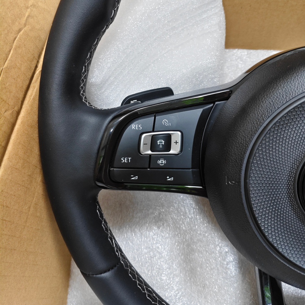 Suitable for Volkswagen Golf Gti7, Passat Cc, Magotan, Sagitar, and Lavida Models, Universal Modified Steering Wheel Assembly